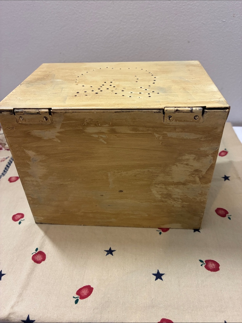 RUSTIC Metal Recipe Card Apple Themed Box with Cream Recipe Cards - Picture 5 of 9